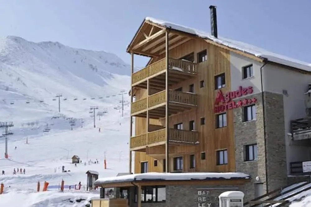 Agudes Hotel