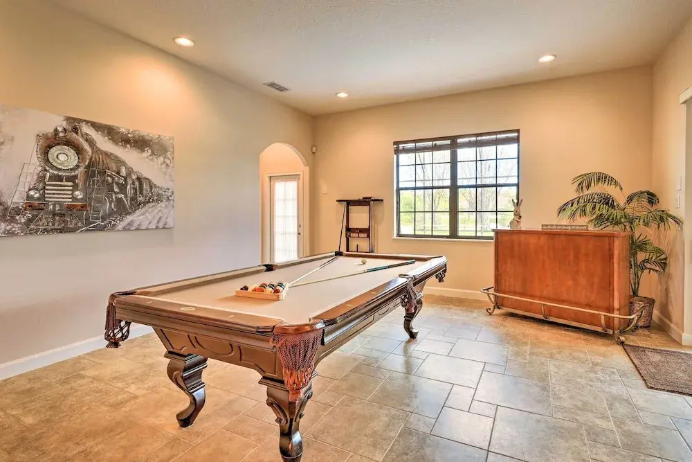 6 Mi to Disney: Gem w/ Pool & Spa in Kissimmee