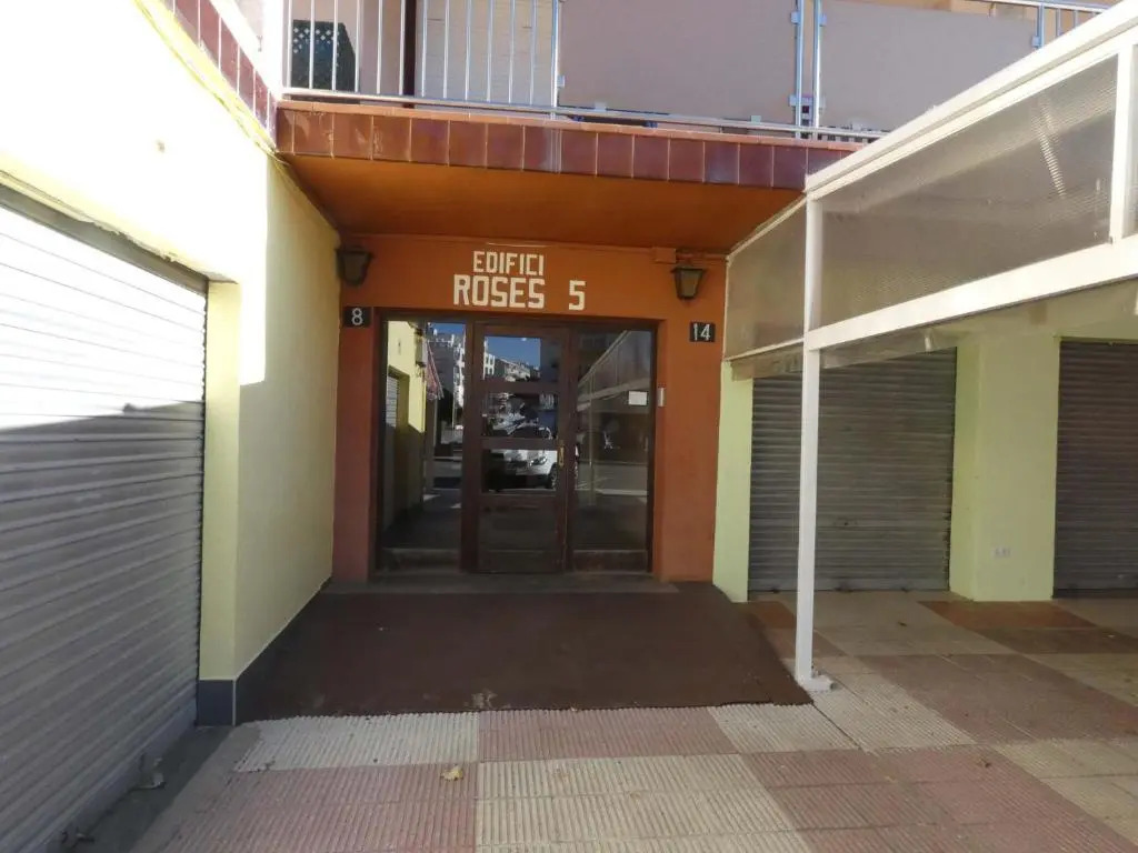 Apartamento con vista mar Rosas 5-8