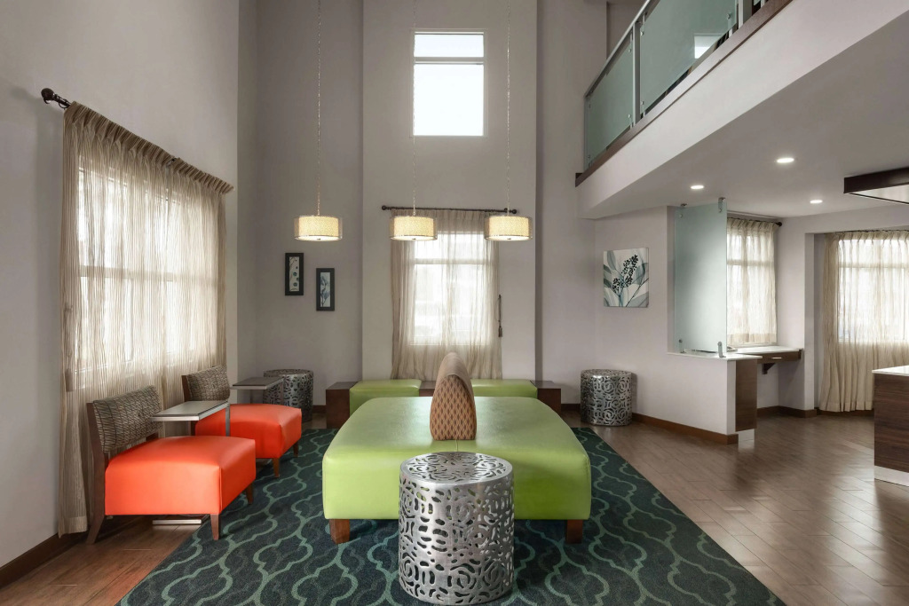 La Quinta by Wyndham Oceanfront Daytona Beach