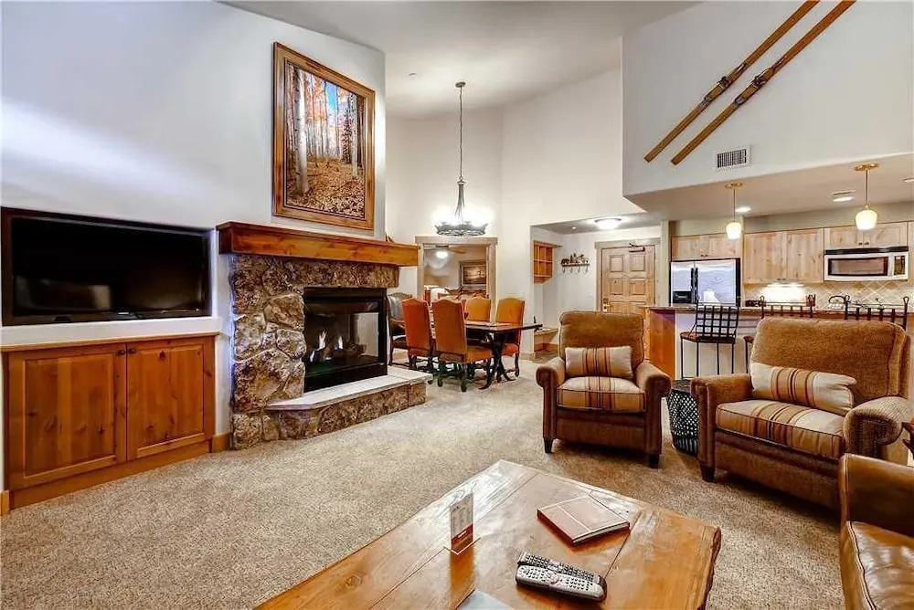 4303 Aspen Lodge, Trappeur's Crossing Apartment 3