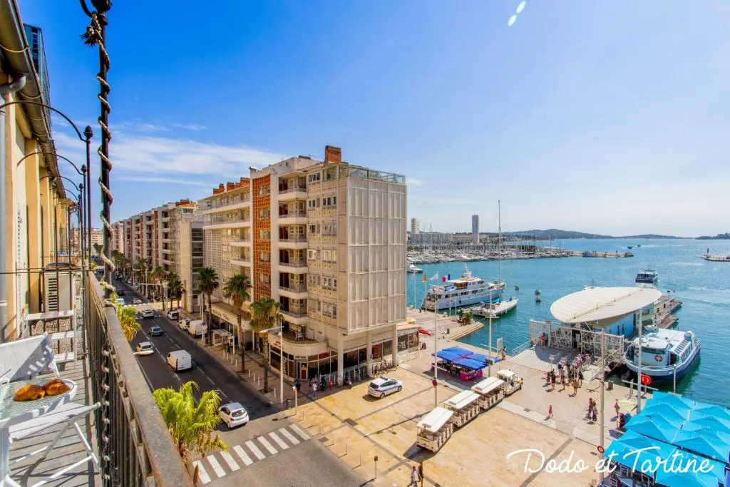 Enchanting 2 bedroom with sea view and AC - Dodo et Tartine