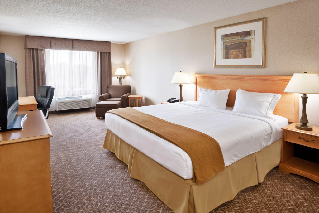 Holiday Inn Express Hotel & Suites Chesterfield - Selfridge Area by IHG