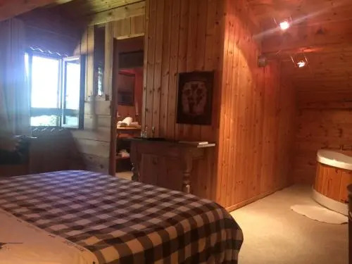 Chalet Pomme de Pin