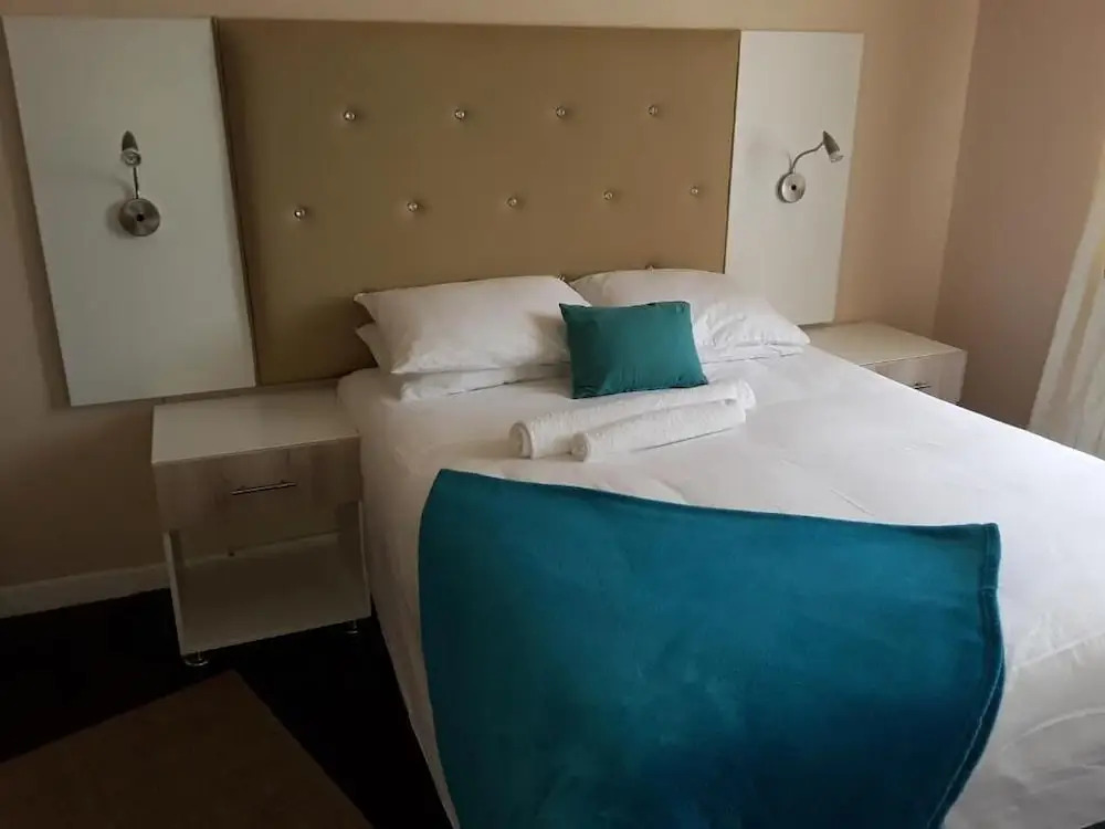 Kwazi Guest House