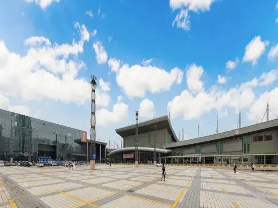 Lavande Hotel（Humen high speed railway station store of Dongguan Convention and Exhibition Center）