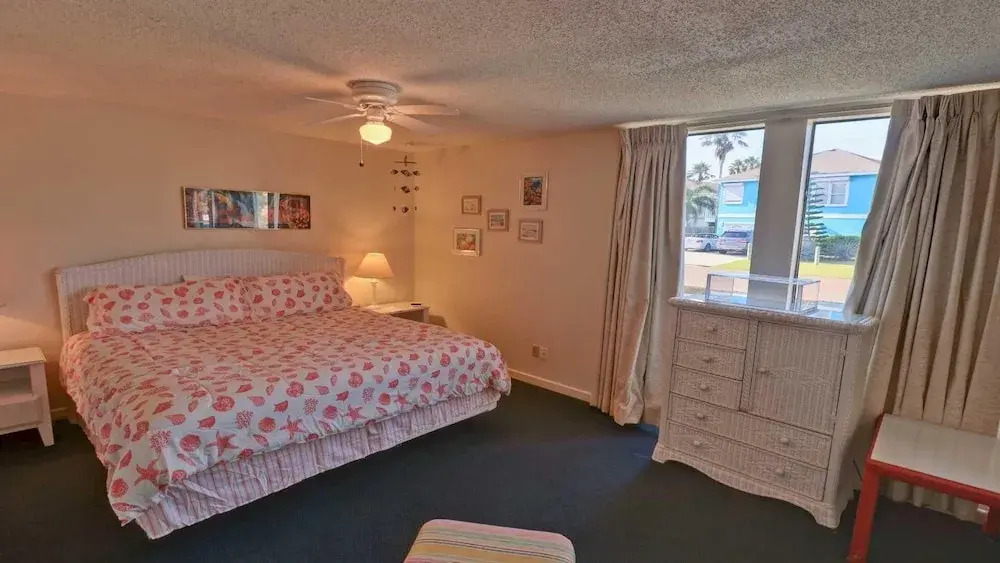 106 Las Brisas Poolside Condo 1 Bedroom Condo by RedAwning