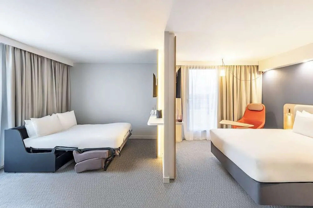 Holiday Inn Express Paris - Poissy by IHG