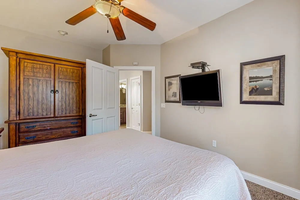 Rhapsody Condominiums