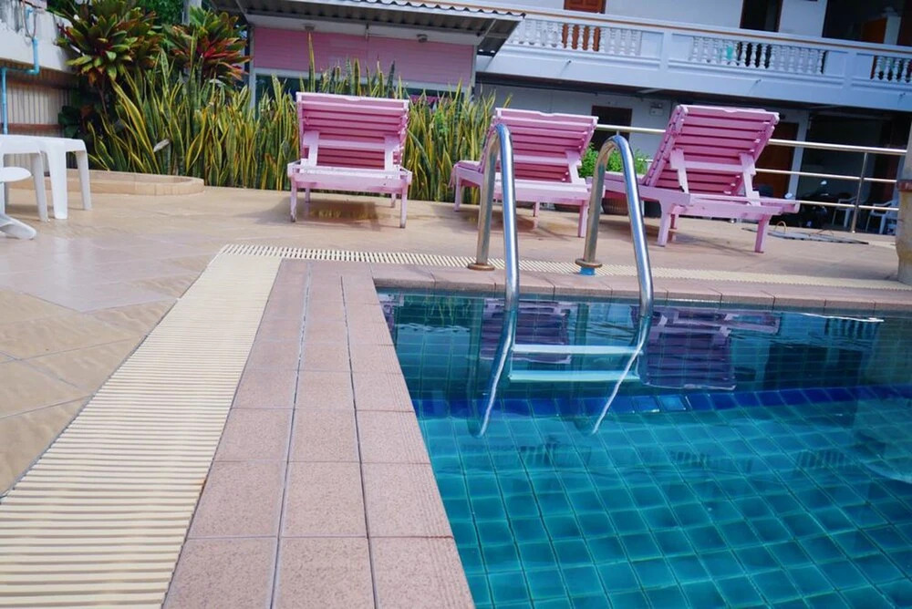 Jed Pee Nong Hotel โรงแรมเจ็ดพี่น้อง