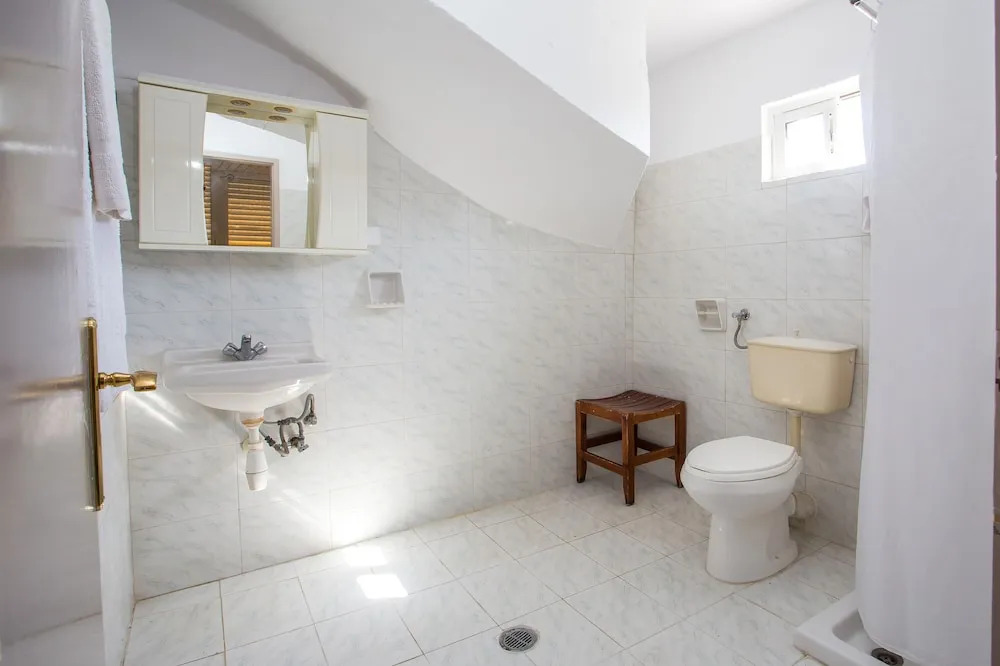 Elarin studios & apartments