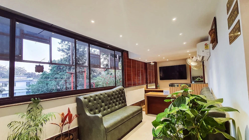 Aura Rooms