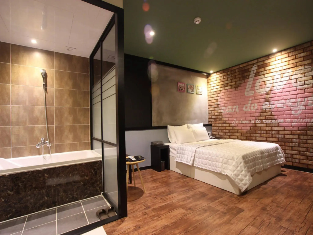 G7 Hotel