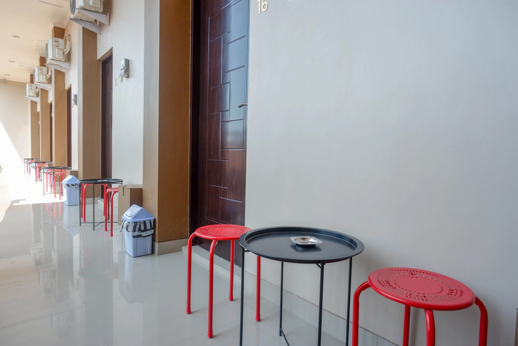 Urbanview Hotel near Alun Alun Tegal