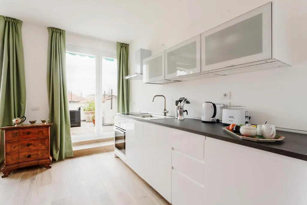 CanguroProperties - Nino Bixio