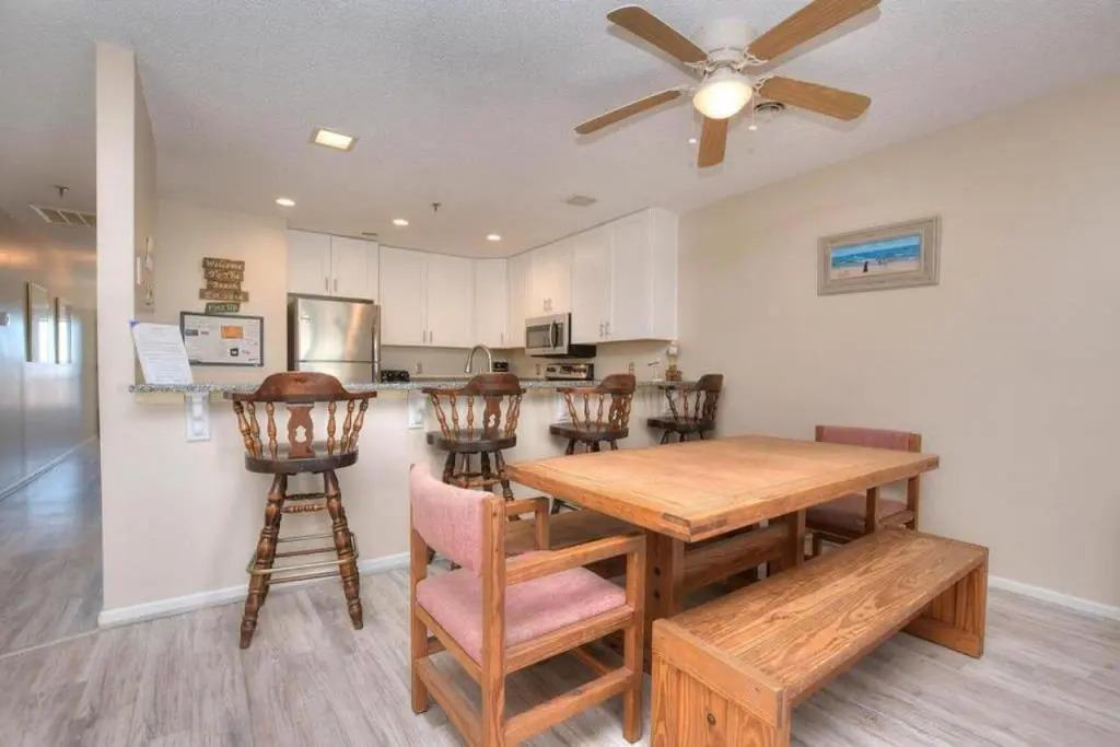 Southern Shore Villa 108-Finz Up
