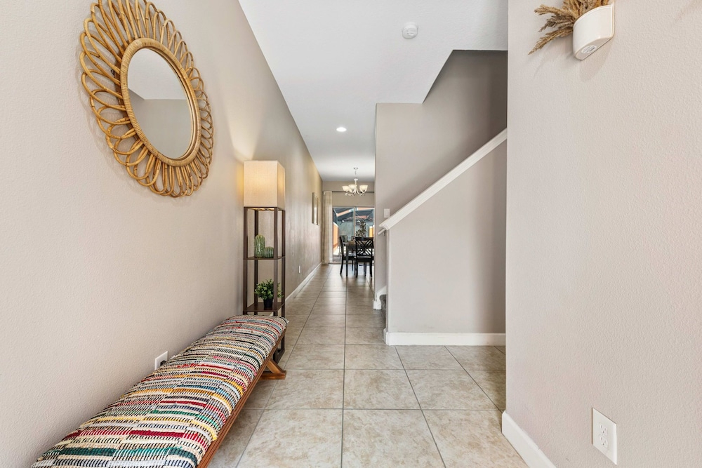 8957 California Palm Rd