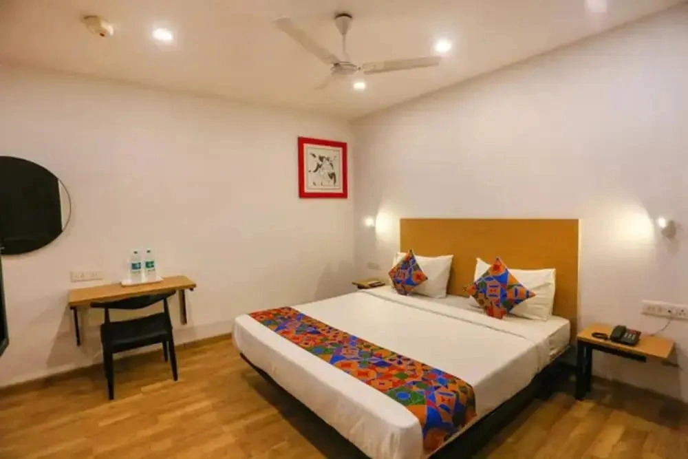 Fabhotel Nishkarsh