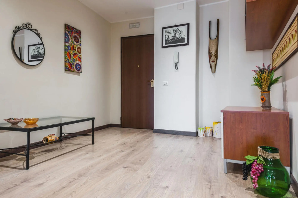 Leonardo 5 House in Catania