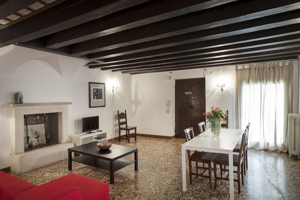 Palazzo Valmarana