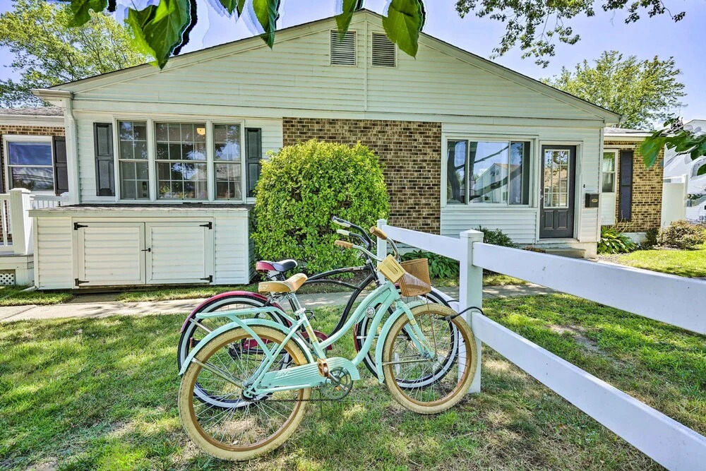 Cape May Quad Unit w/ Deck ~ Half-mi to the Beach!