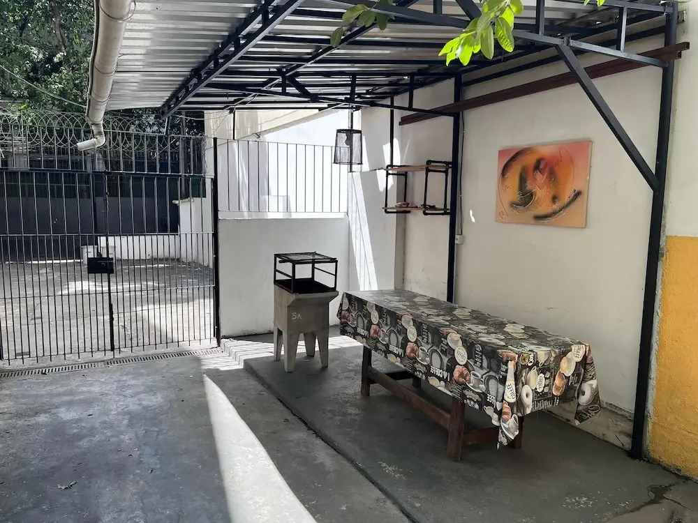 Colinna Hostel