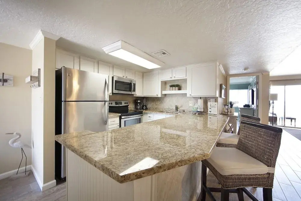 Gulf Shore Condo #204 - 2 Br condo by RedAwning