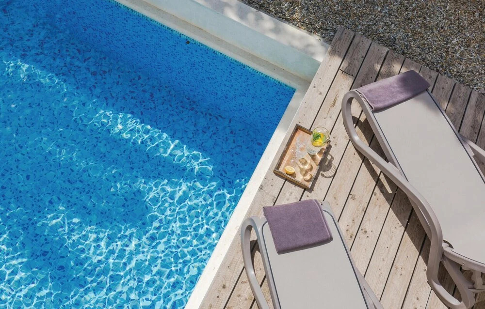 Nice Apartment in Makarska With Wifi, Outdoor Swimming Pool and Heated Swimming Pool