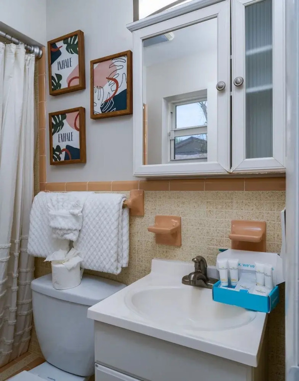 5027 Fairfield Dr - Paradise Palms 3 Bedroom Home by RedAwning
