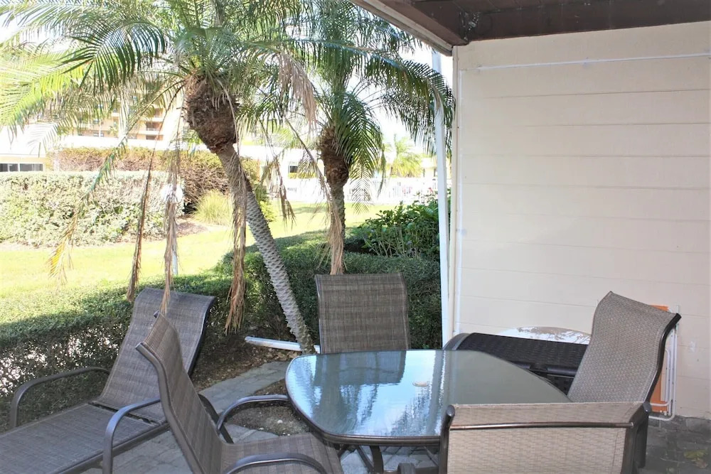Jamaica Royale PH5 - 2 Br Townhouse