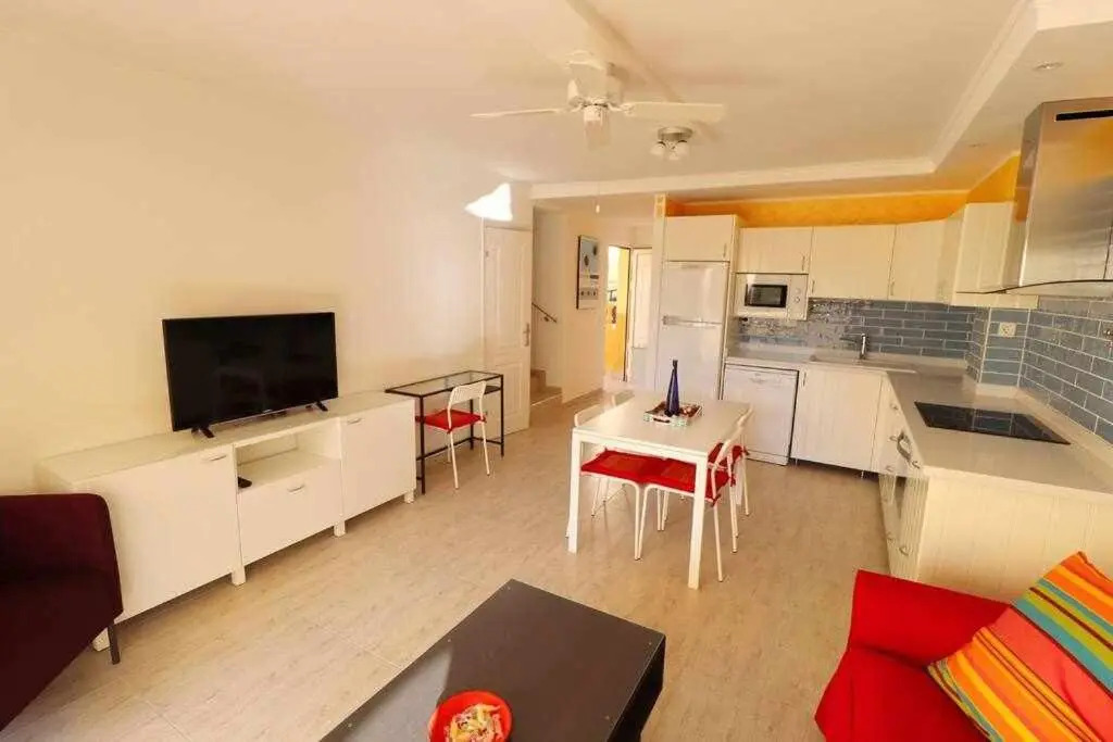 Mare Verde B12 by Tenerife Rental and Sales