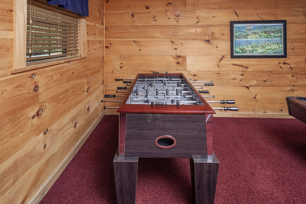 Smoky Mountain Escape by Heritage Cabin Rentals