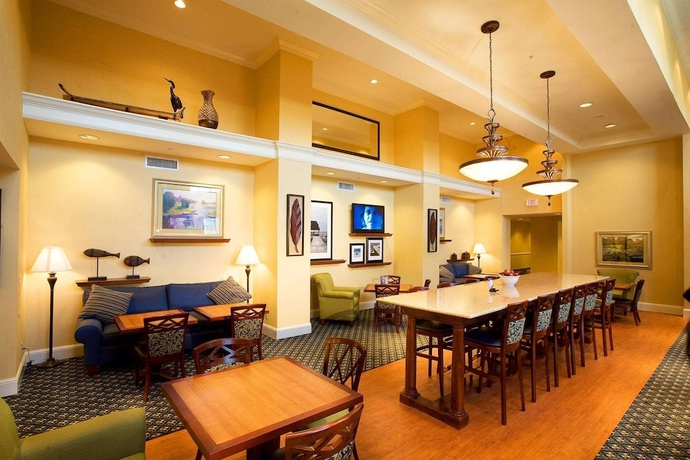 Country Hearth Inn