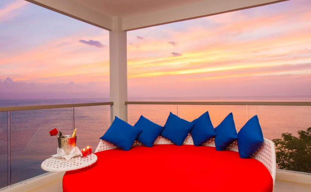 Sunset Beach Hotel