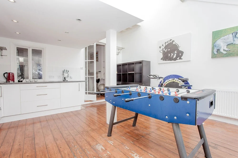 Elegant Victorian 3 Bed Home near Hammersmith