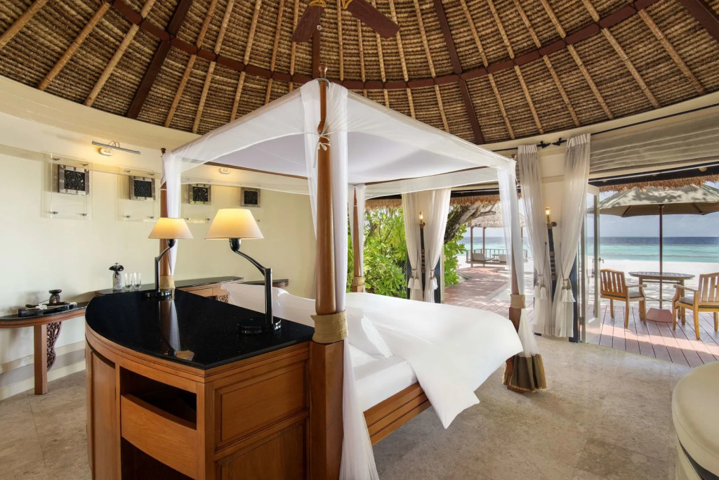 Отель Banyan Tree Vabbinfaru