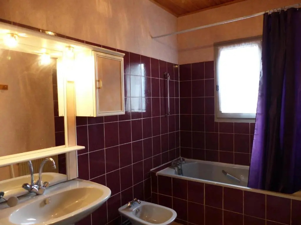 Gîte Saint-Germain-des-Fossés, 5 pièces, 8 personnes - FR-1-489-248