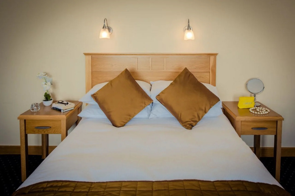 Rochestown Lodge Hotel