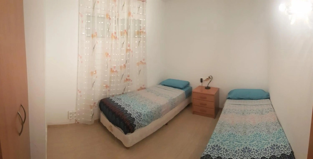 Magnífico apartamento junto al canal principal.