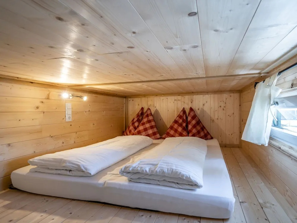 Cozy Chalet in Niedernsill near Lake