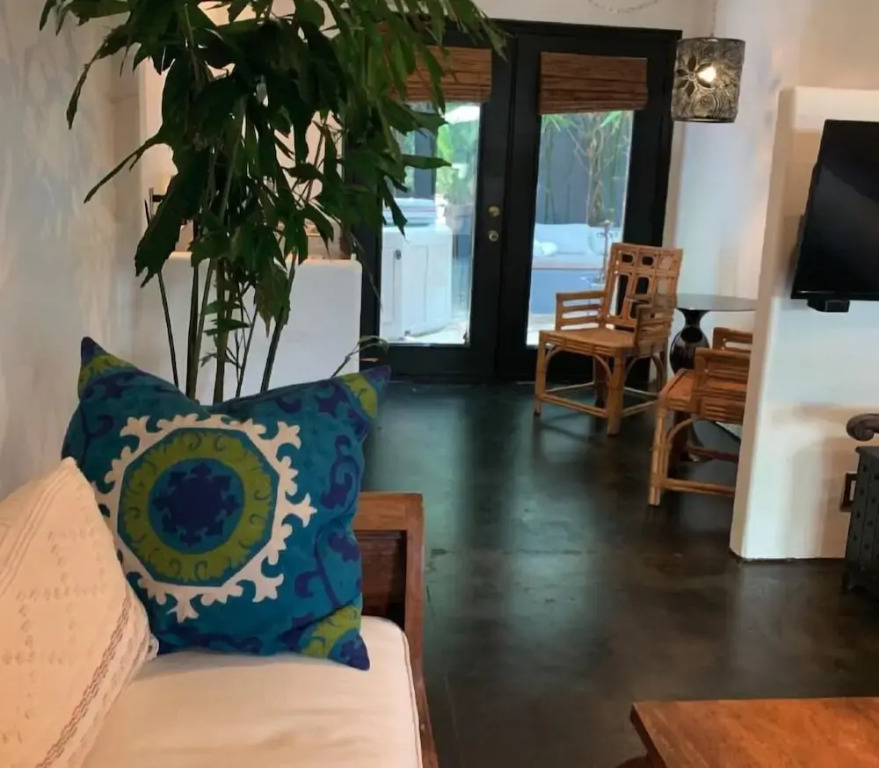 Talavera Palm Springs Hotel - 21 and Over