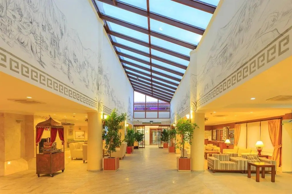 Pine Forest Hotel