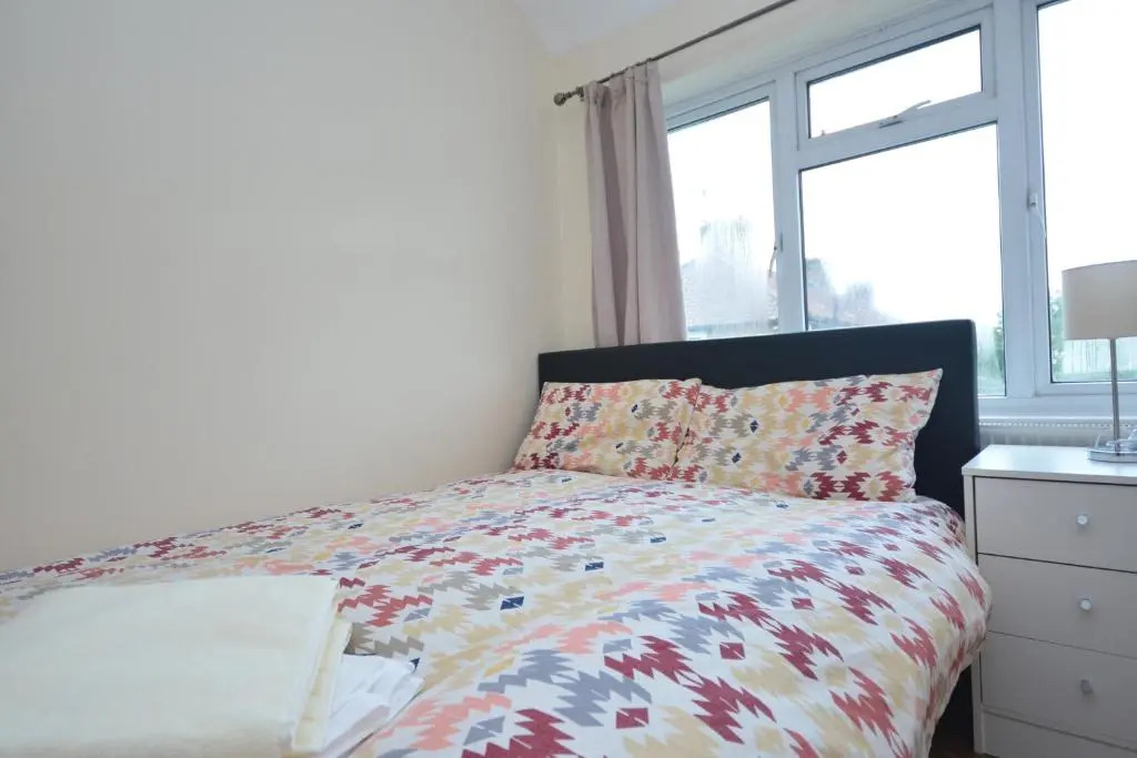 London Deluxe Four Bedroom House