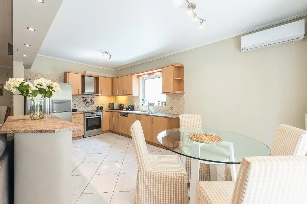 Luxury and Spacious apt for 8 guests New features April 2025