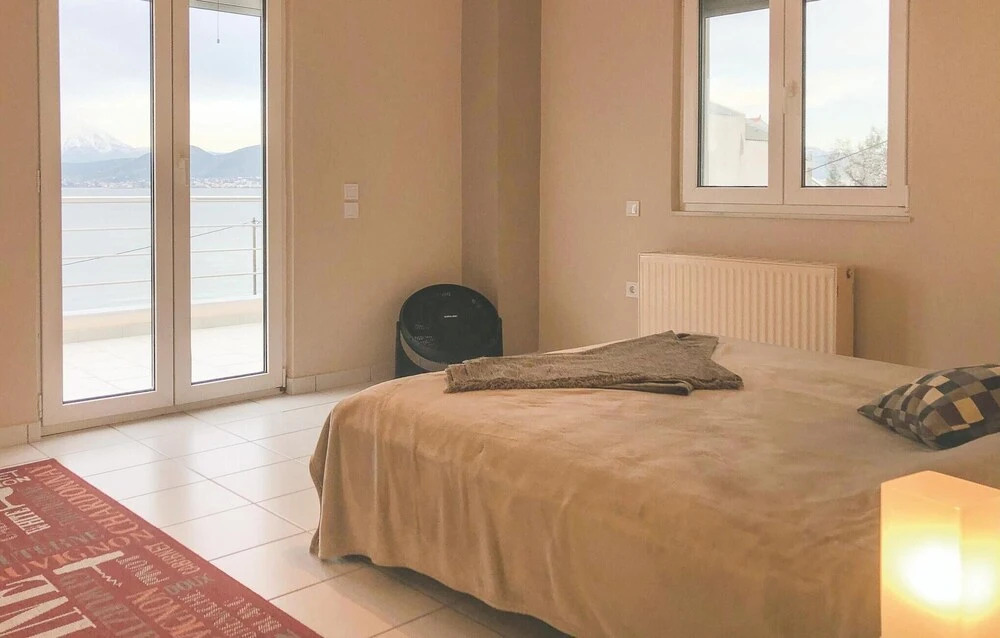 3 Bedroom Lovely Home In Chalkida