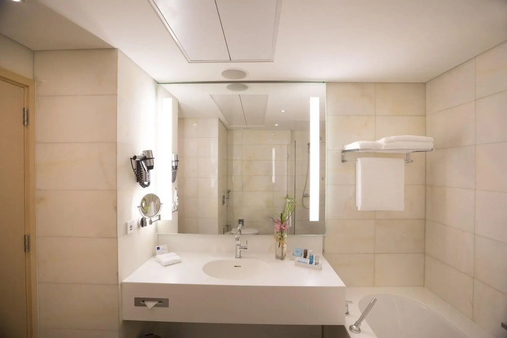 Adagio Abu Dhabi Al Bustan