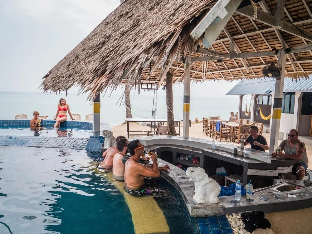 Asia Blue - Beach Hostel Hacienda - Single bed in 10-bed Dormitory Room