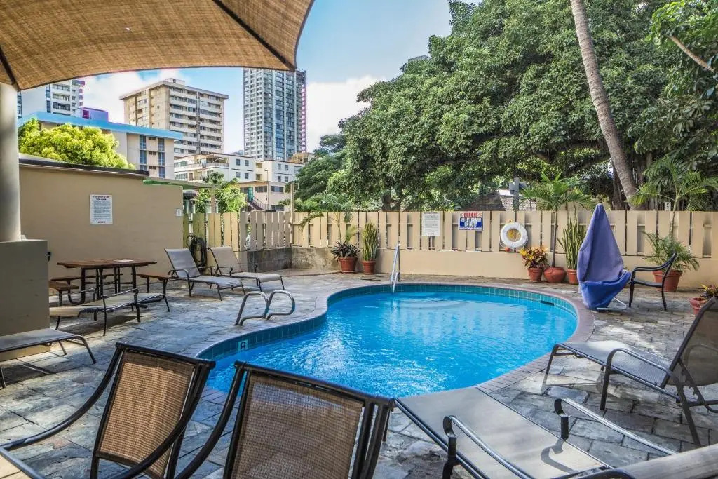 Beautiful Studio in the Aloha Surf in Waikiki with City Views - 8th Floor - WiFi