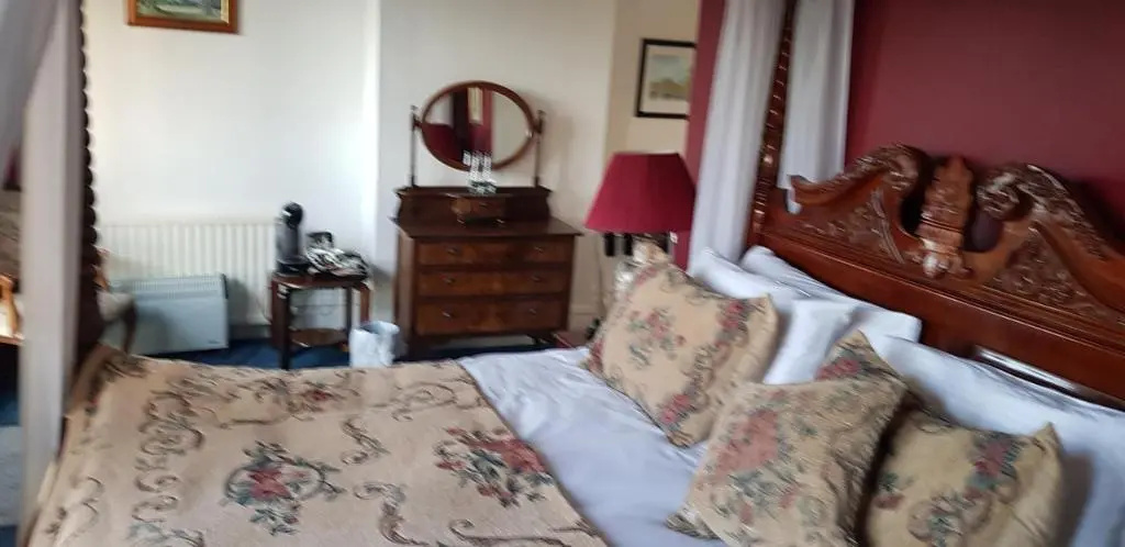 The Weir Hotel