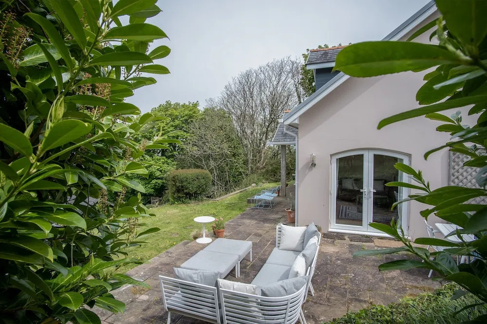 Highfield - 3 Bed - Llanmadoc